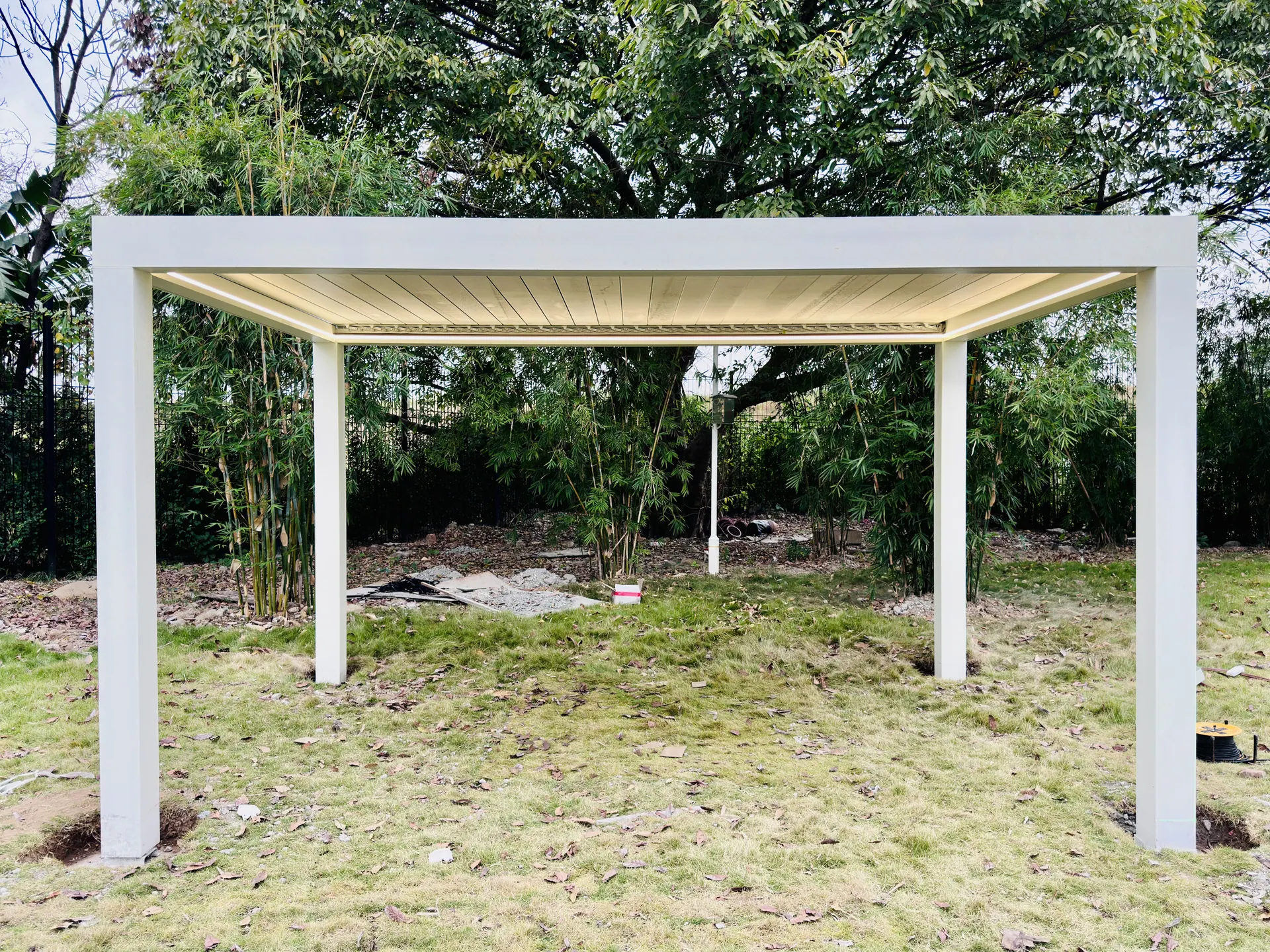 Einziehbares Cabrio-Lamellendach von AlpenPergola